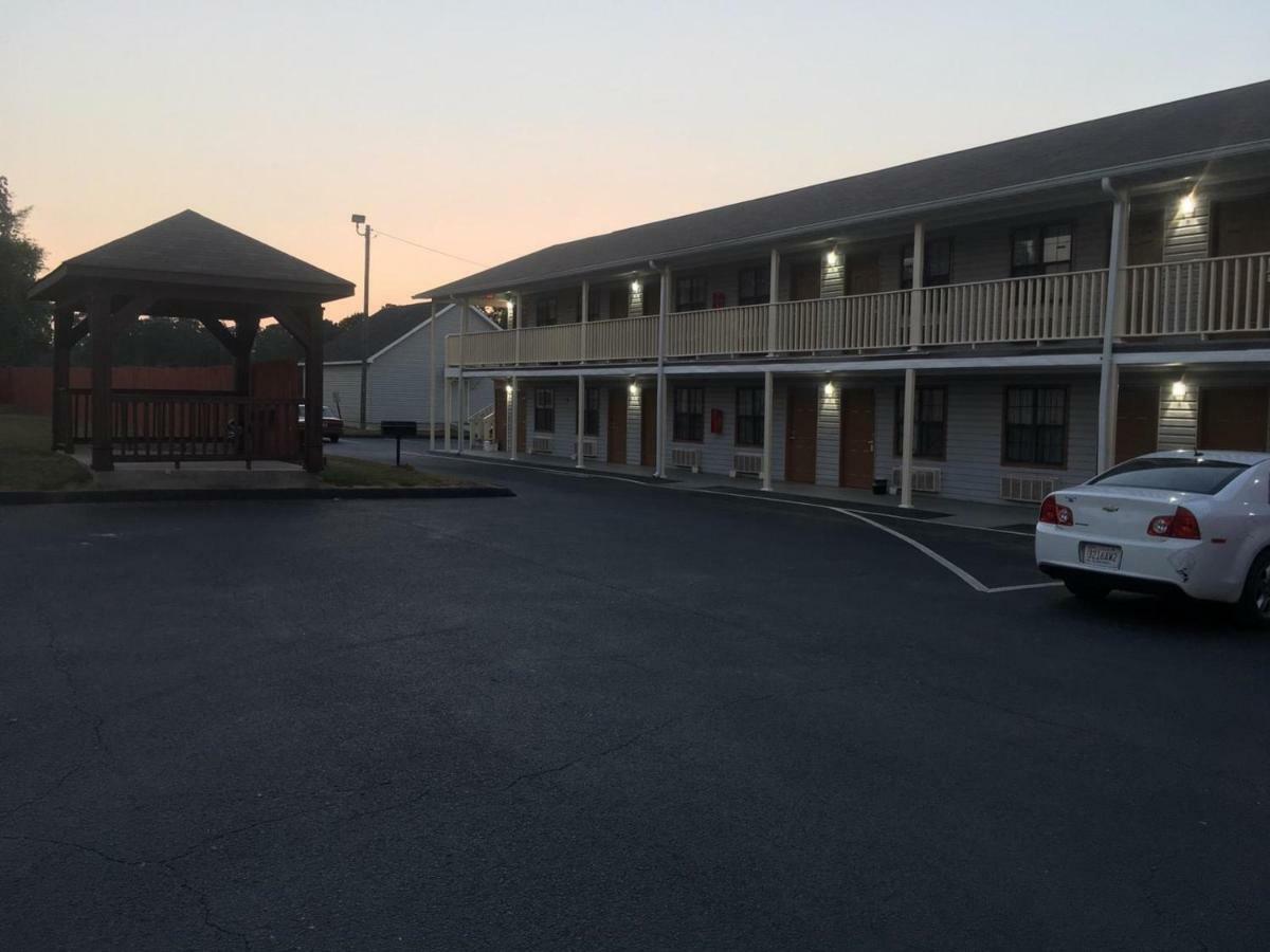 Loyalty Inn Hawkinsville Exteriör bild